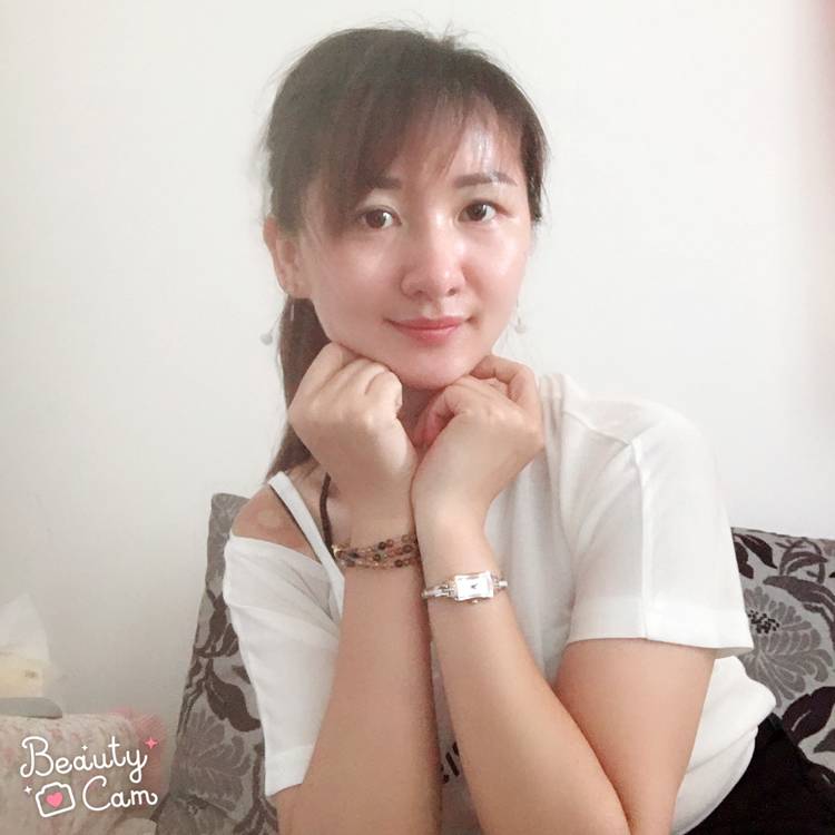 吻儿的照片