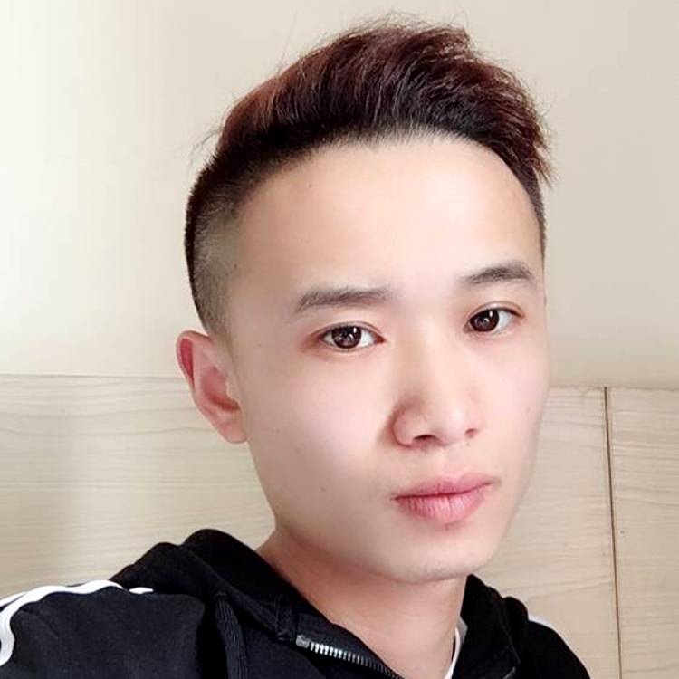 L\\\'A的照片
