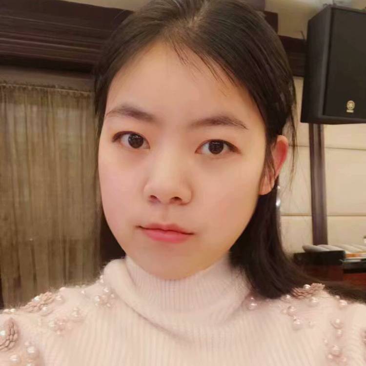 蕾西的照片
