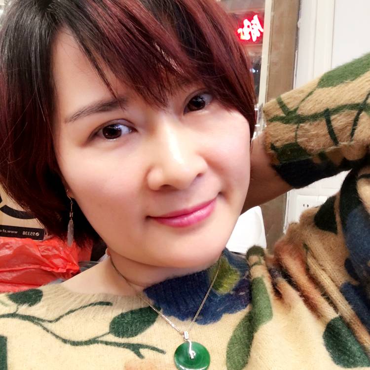 玉见你就婷的照片
