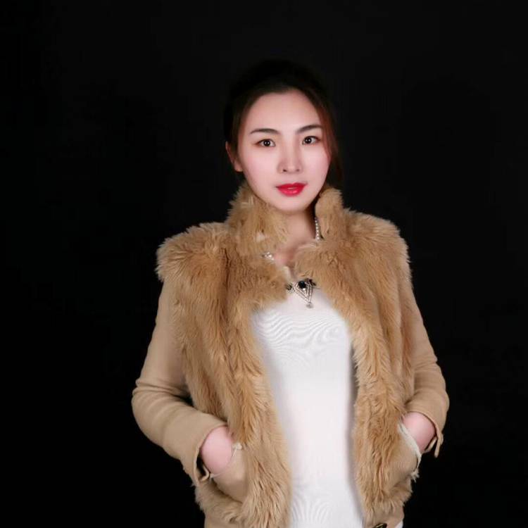 呆萌白羊的照片