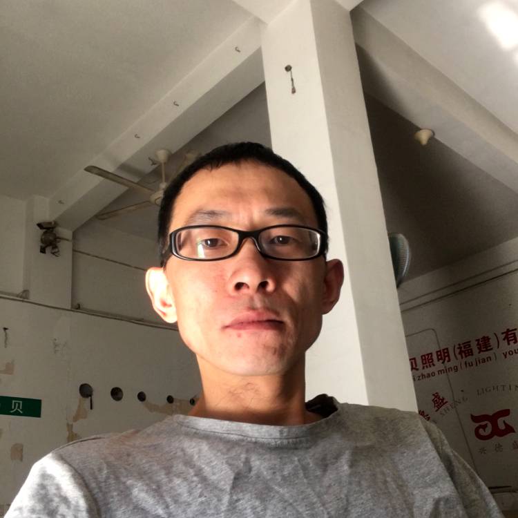 想人陪咖啡豆的照片