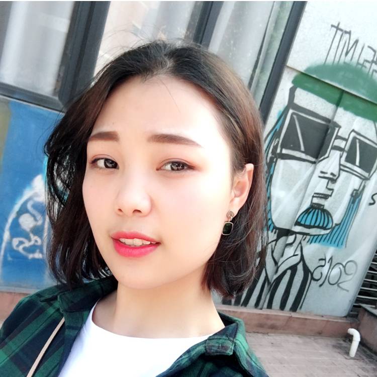 奈莎的照片