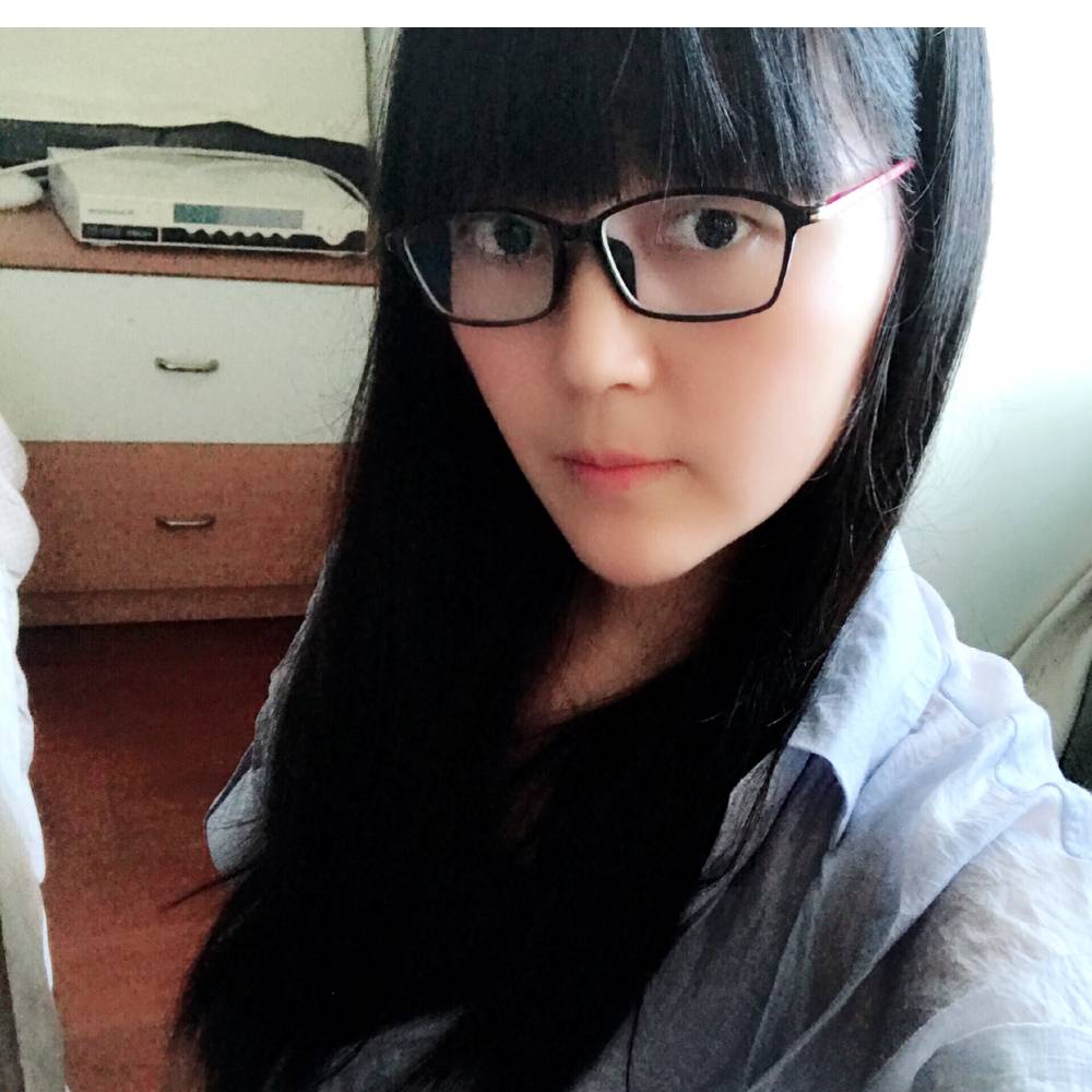 单眼皮喵喵的照片