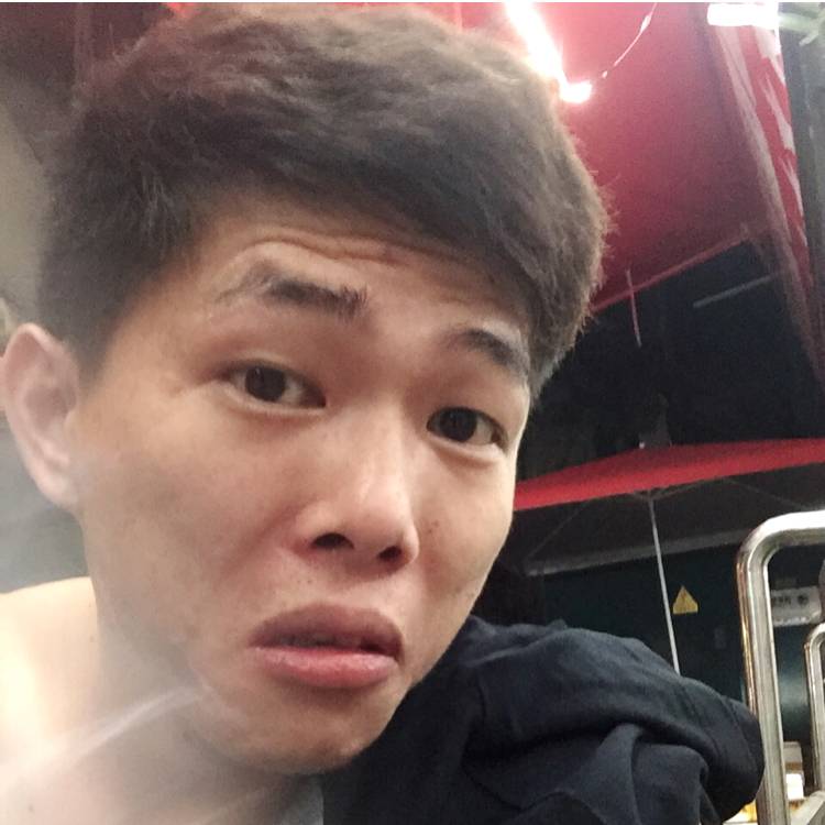 舒心剪影的照片