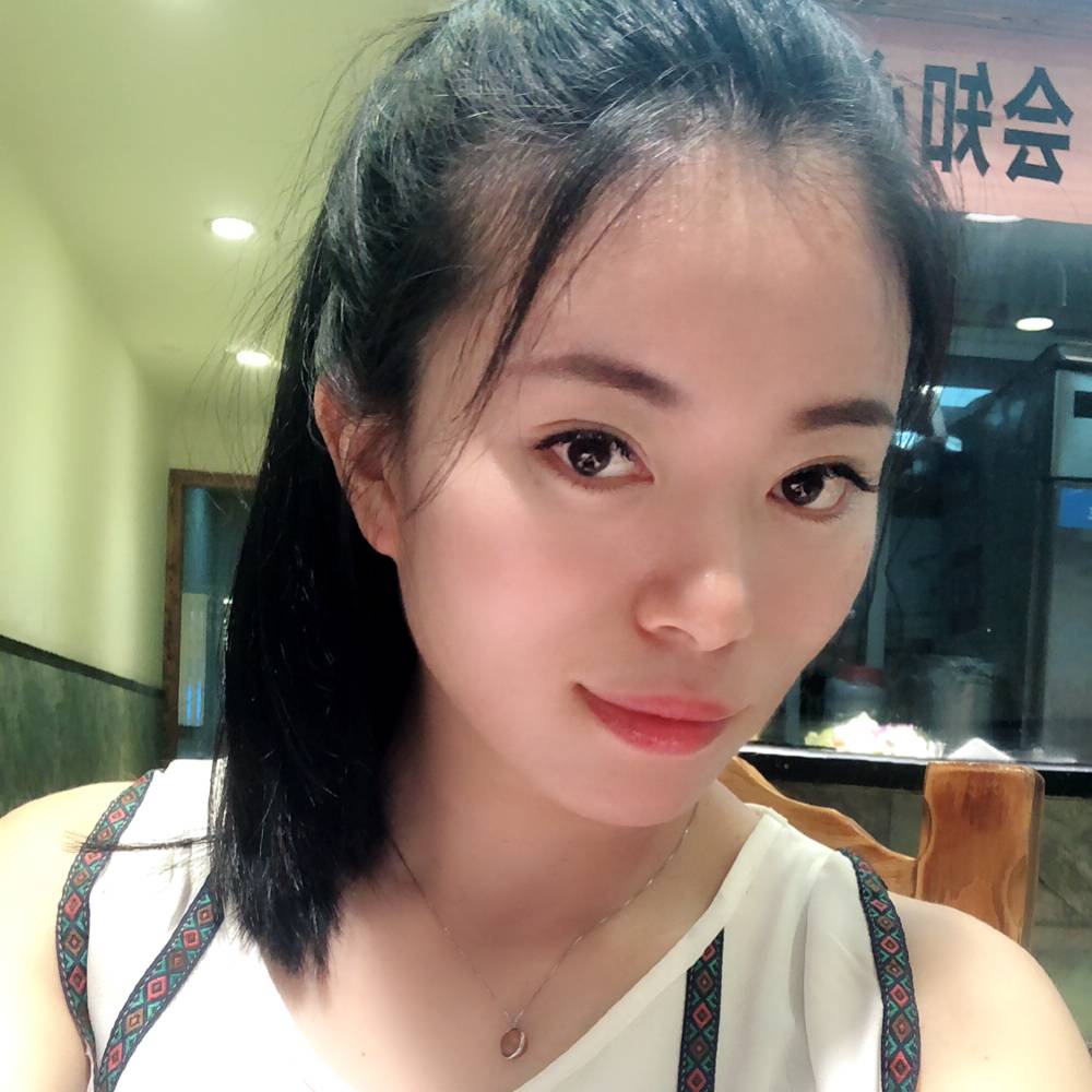 虚拟女王的照片