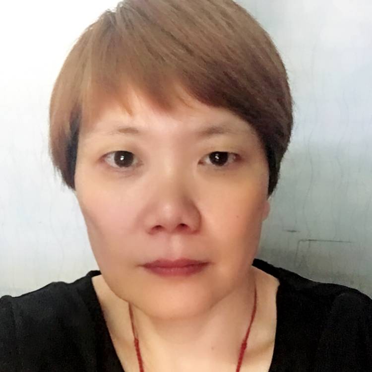 透彻高跟鞋的照片