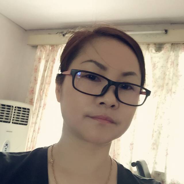 淡淡小猫咪的照片