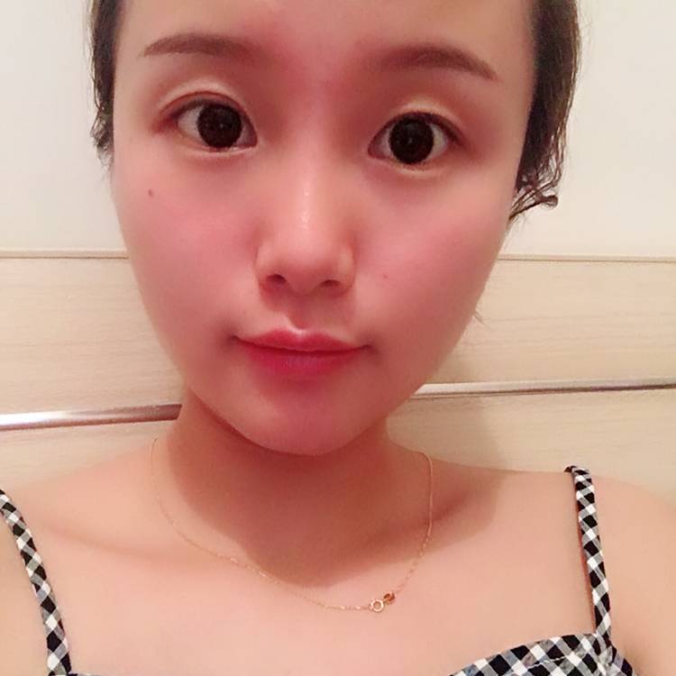 粗暴萝莉的照片