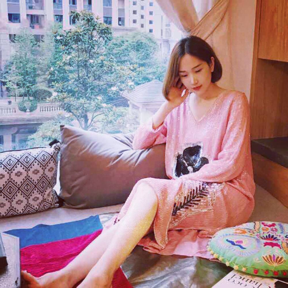 妖娆草丛的照片