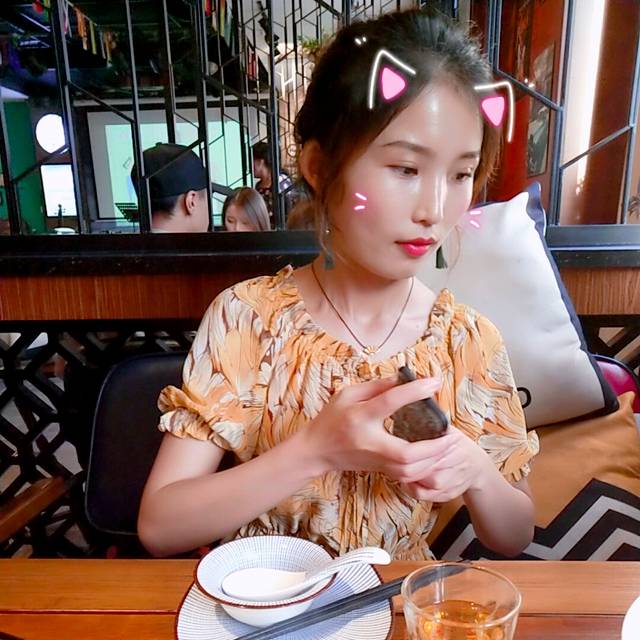 小园香径独徘徊的照片