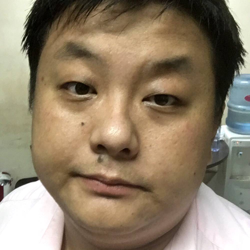 sll的照片