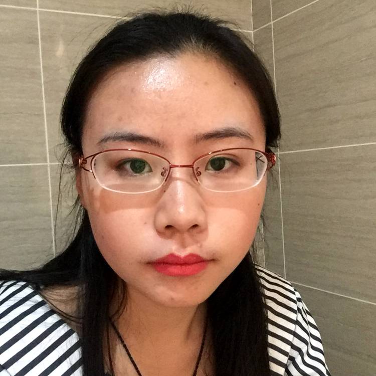 angela刘馨的照片