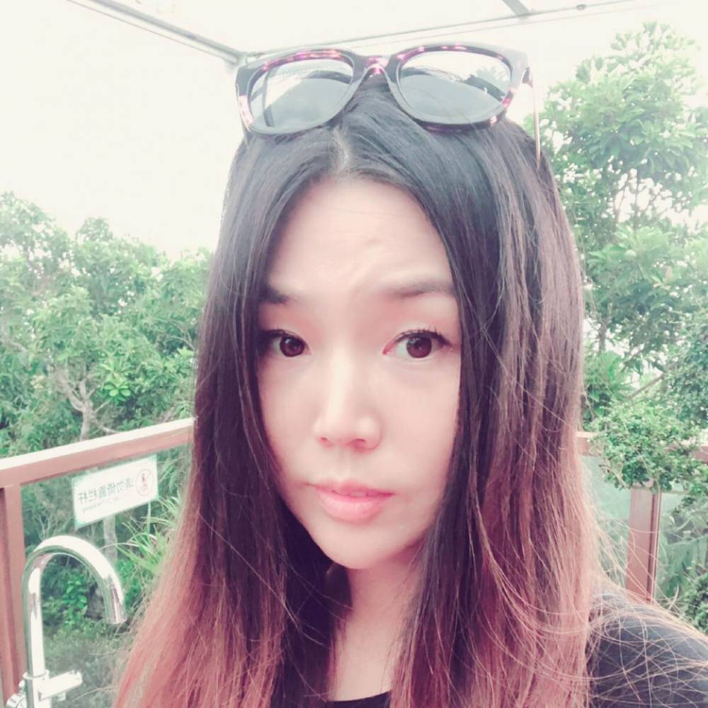 佳佳小姐的照片
