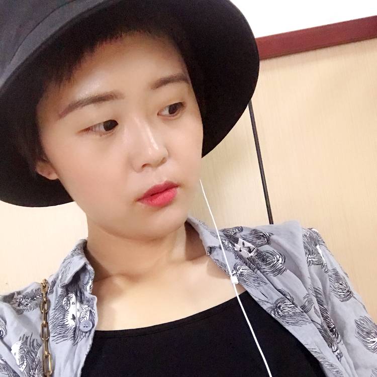 梅子酱姑娘的照片