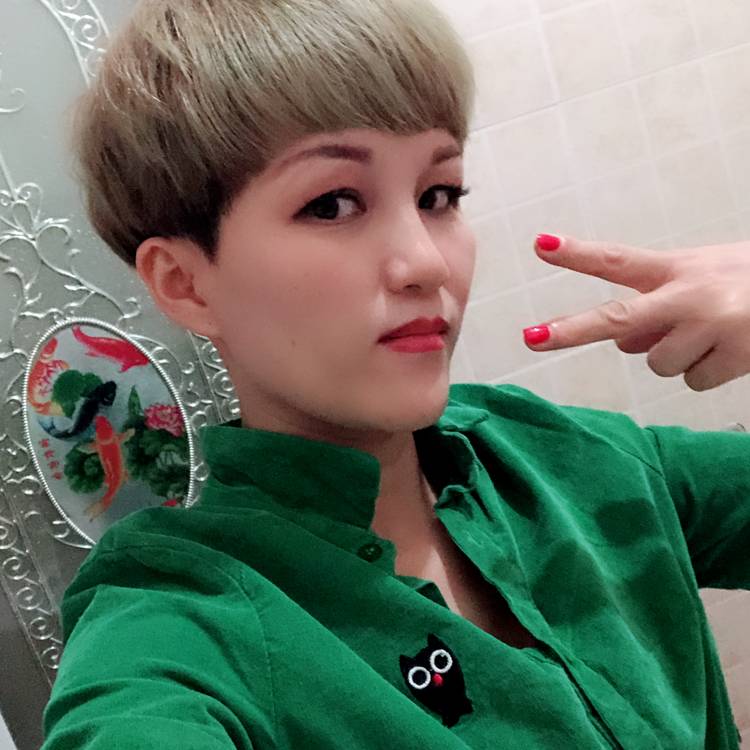 ＢＢ的照片