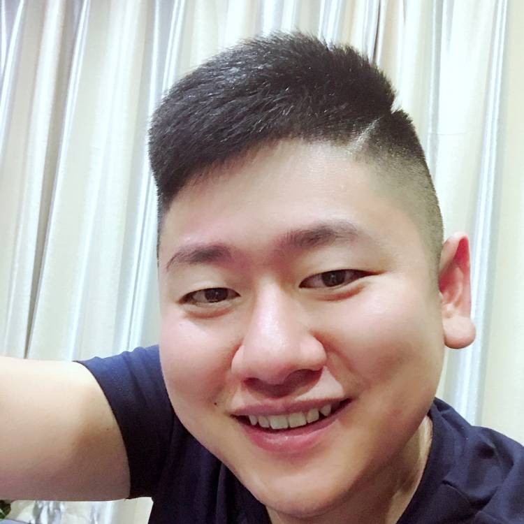 张辛的照片