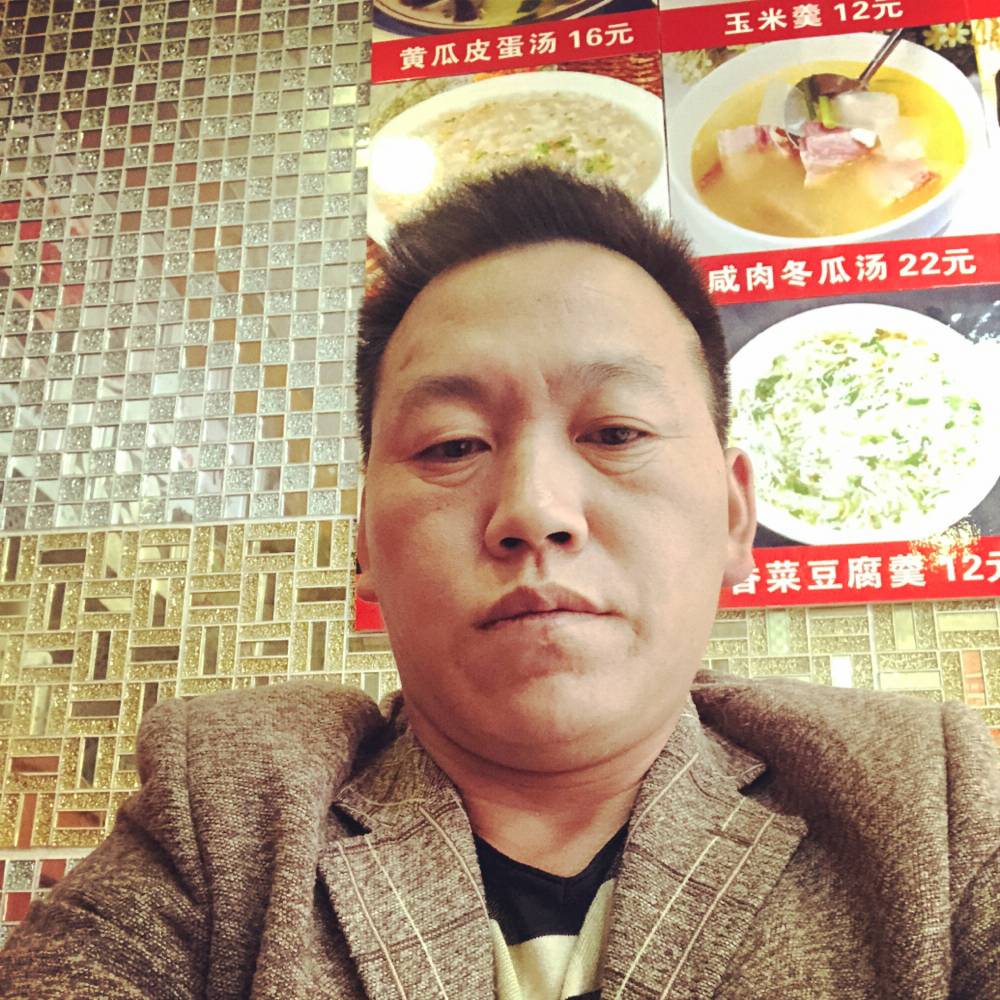 干净数据线的照片