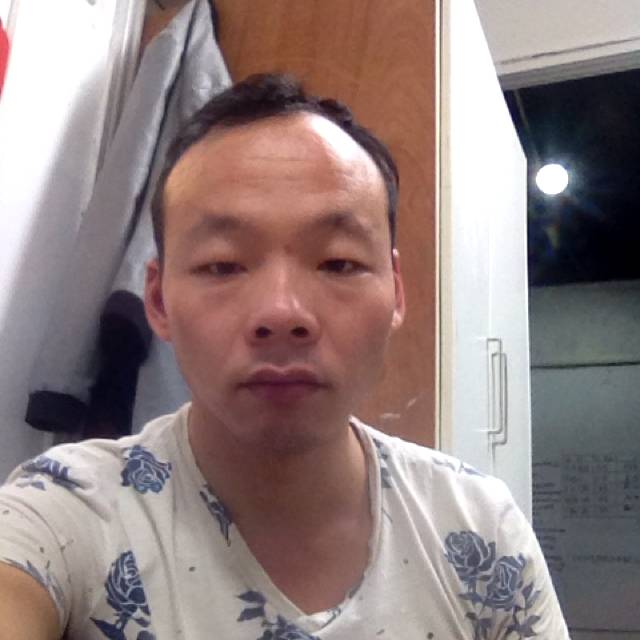 现实战斗机飞行员的照片