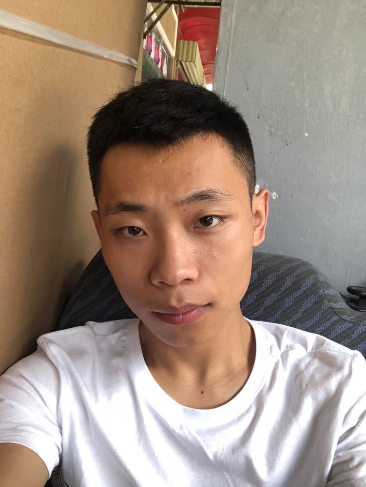 叶羽中的照片