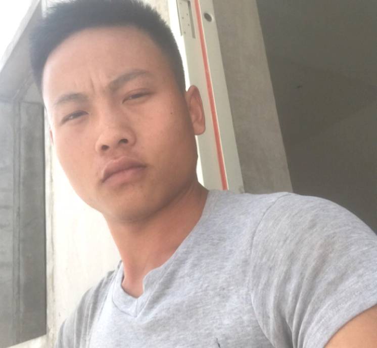 沉浮背后的照片
