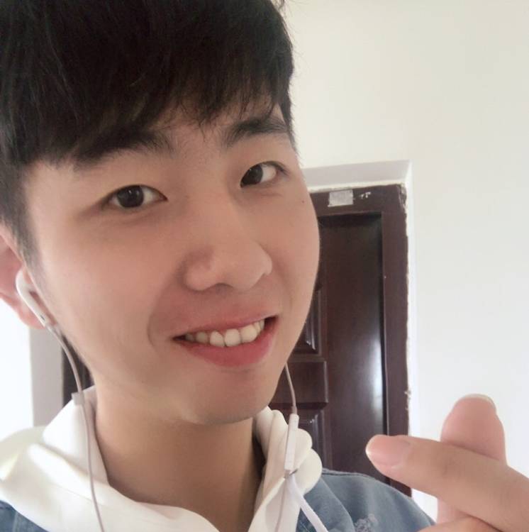 别来丶无恙的照片