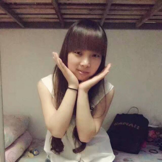 可爱的蜜峰的照片