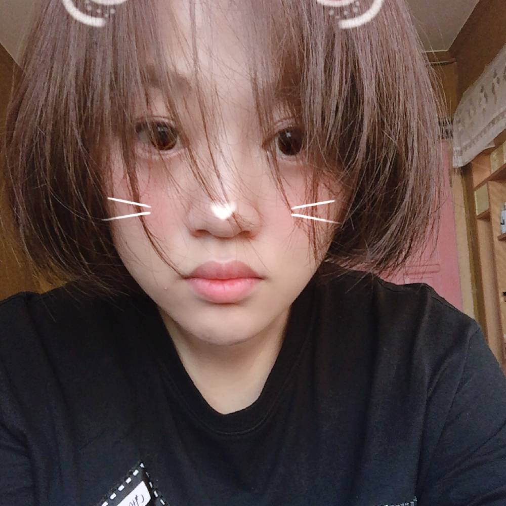 她叫Alice吖的照片