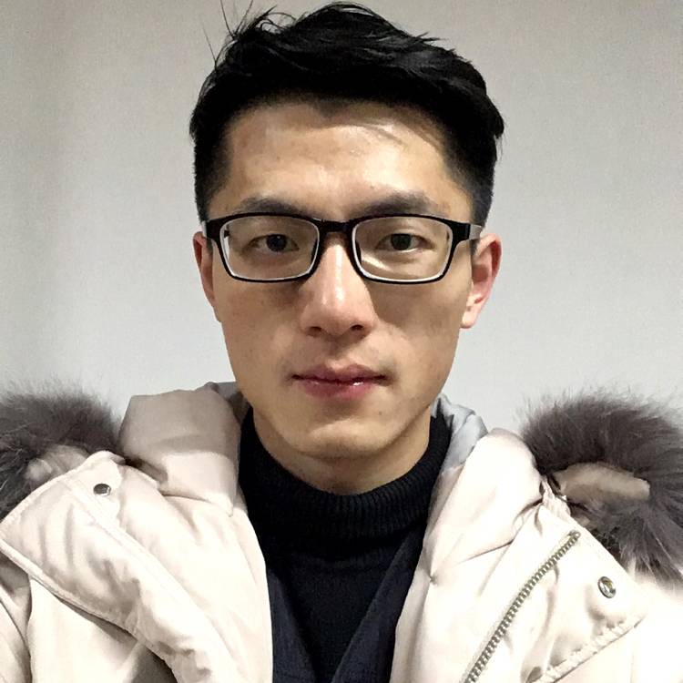 With。的照片