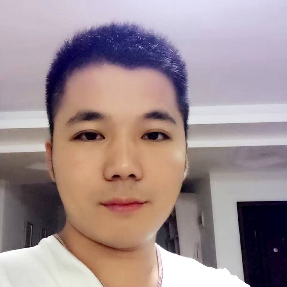 鱼在水里路的照片
