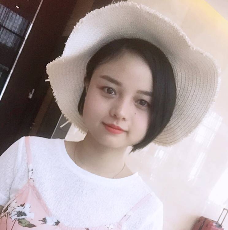 七七八八77的照片