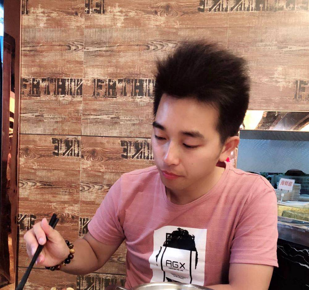 施仁醒的照片