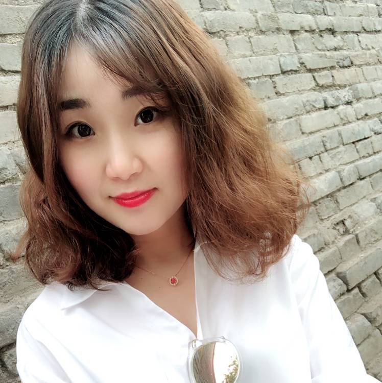 杨咩咩的照片