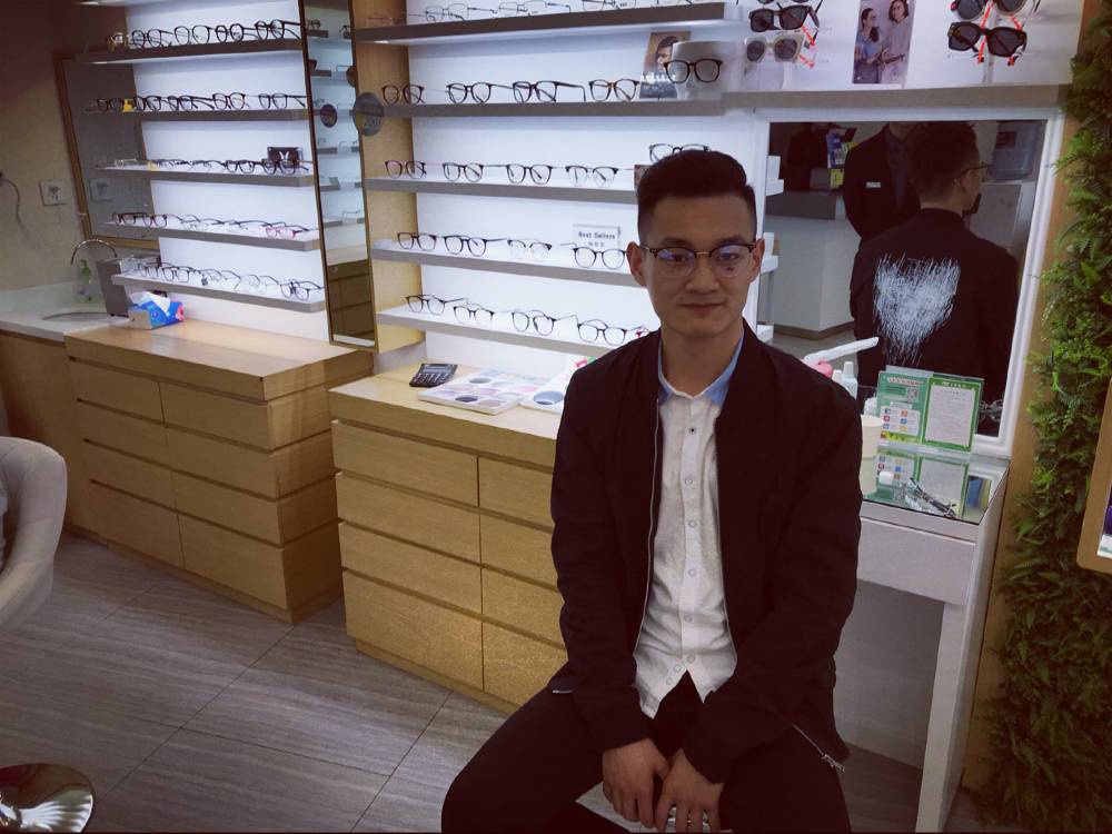 寂寞的陌生人的照片