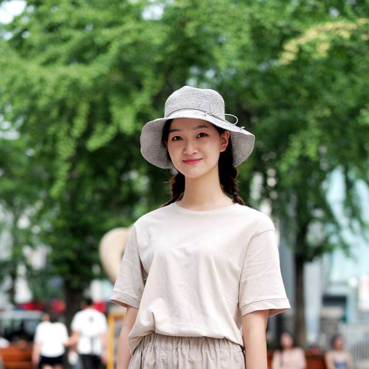 瘦瘦的瘦子的照片