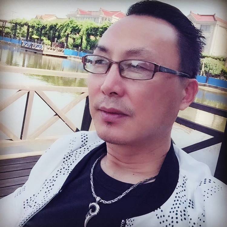 优秀蝶舞的照片