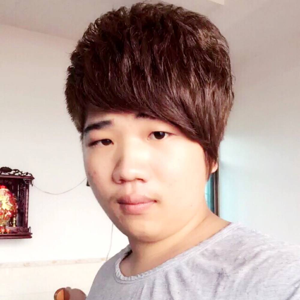 李龙泉的照片