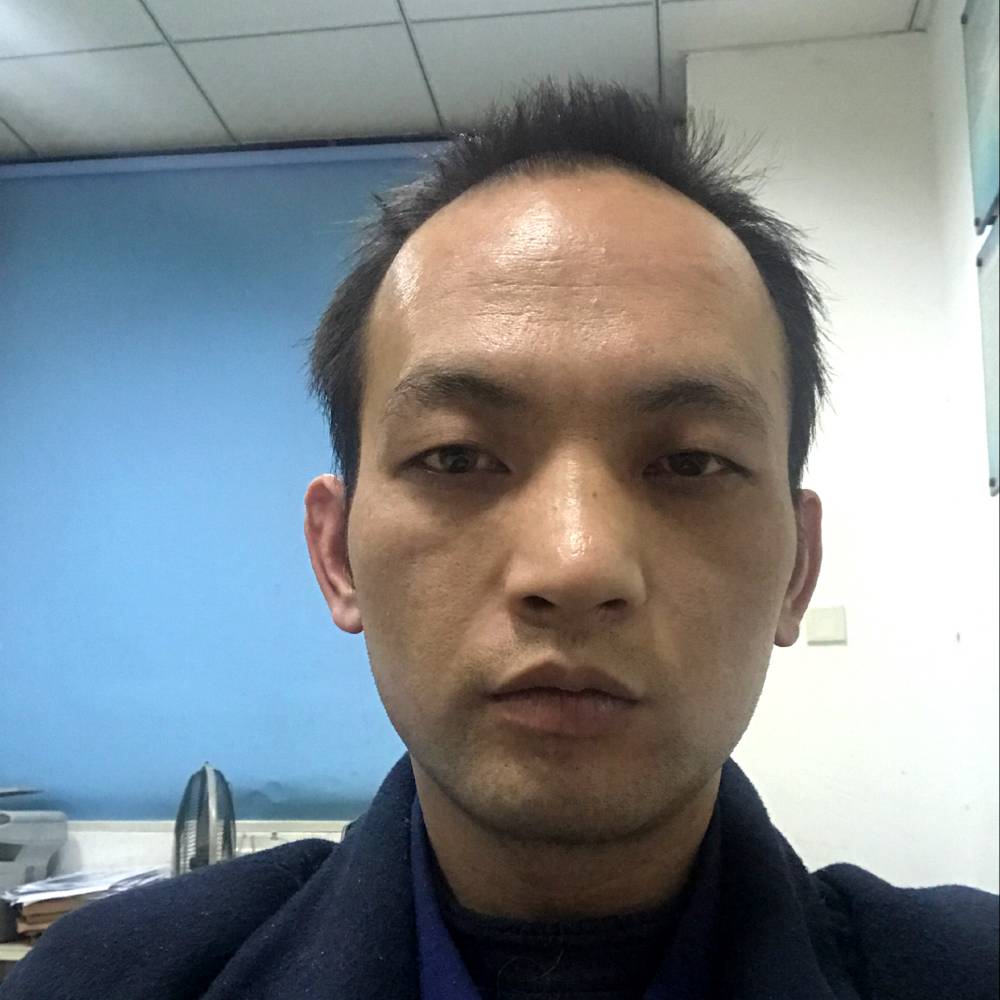 震动电脑的照片