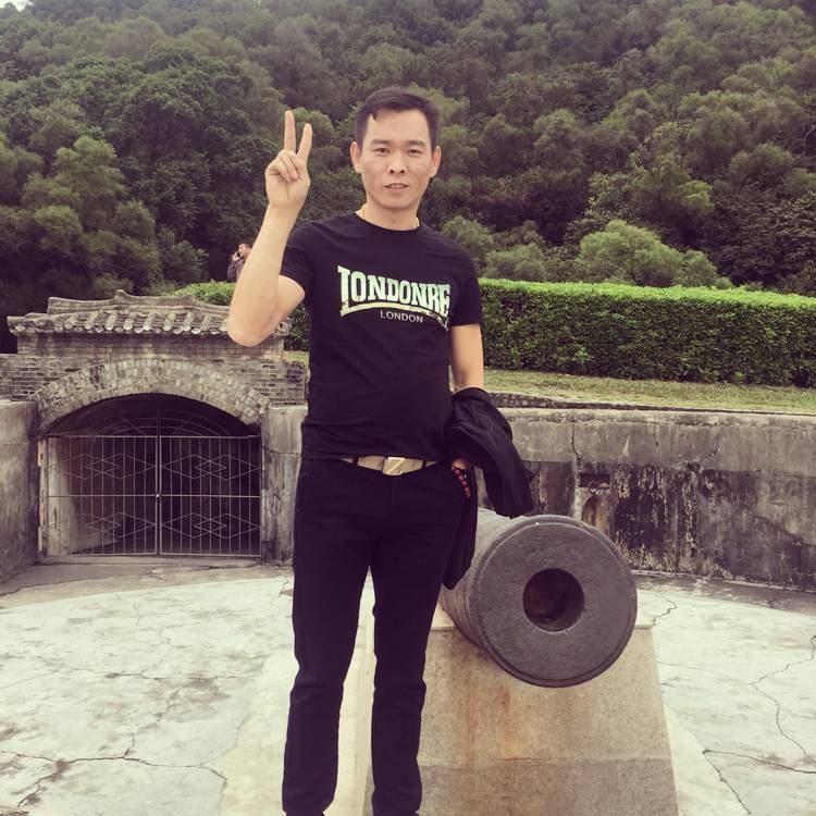 行善江湖老男孩的照片