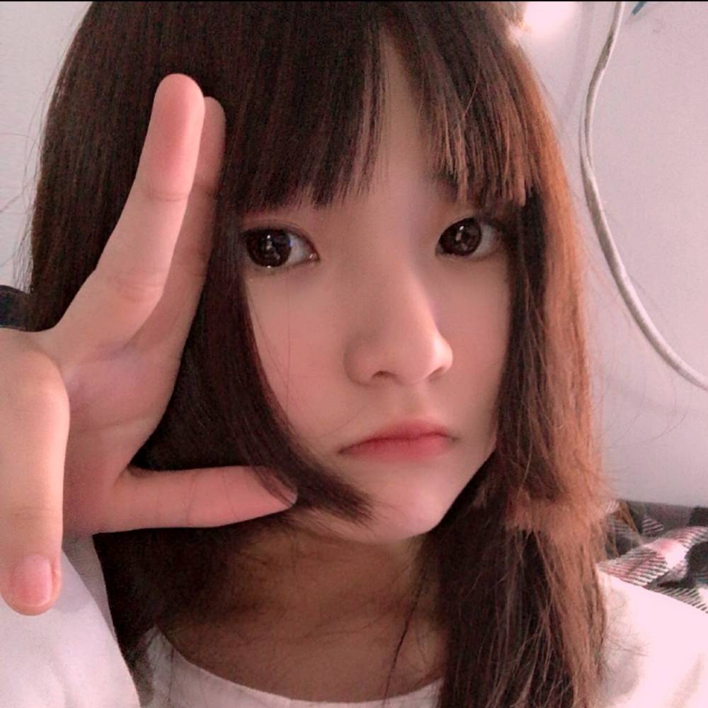 超能力美少女的照片