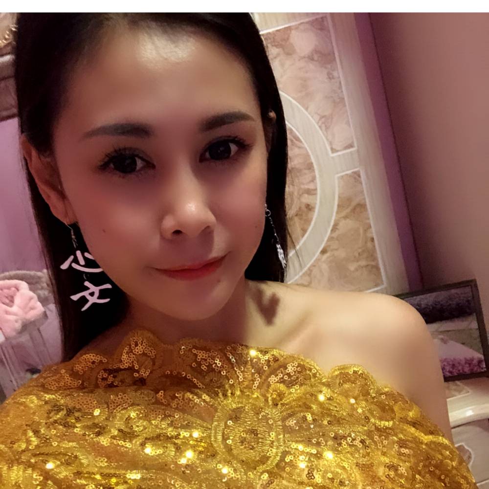 西双版纳傣族姑娘的照片