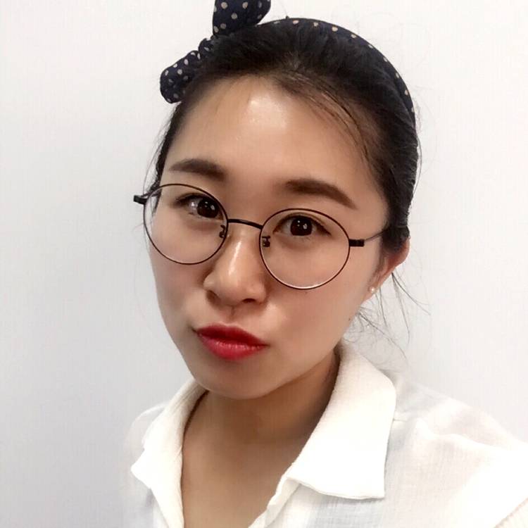 温柔的羊咪咪的照片