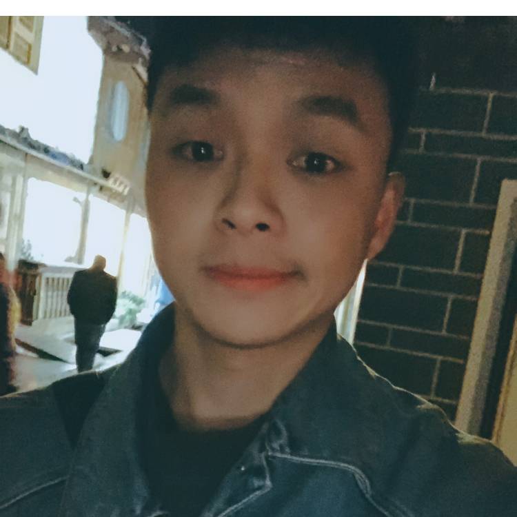 刘奋男的照片