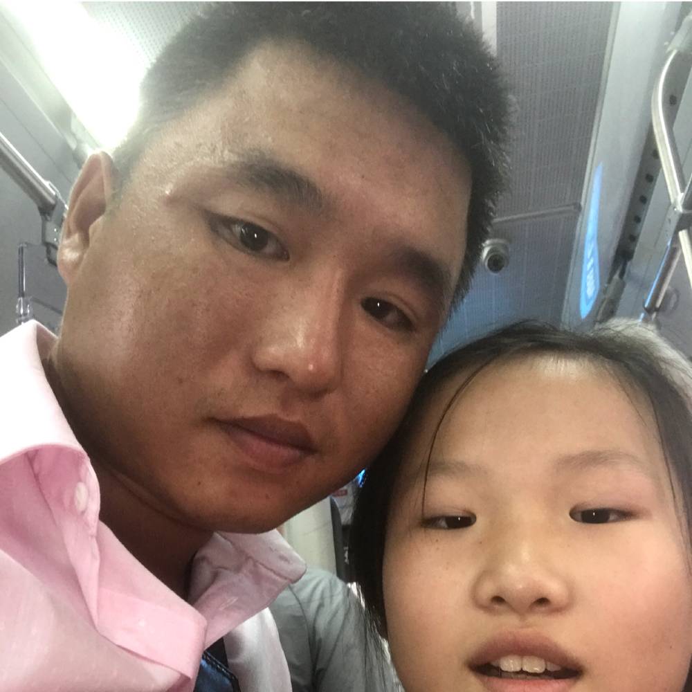 唐金明的照片