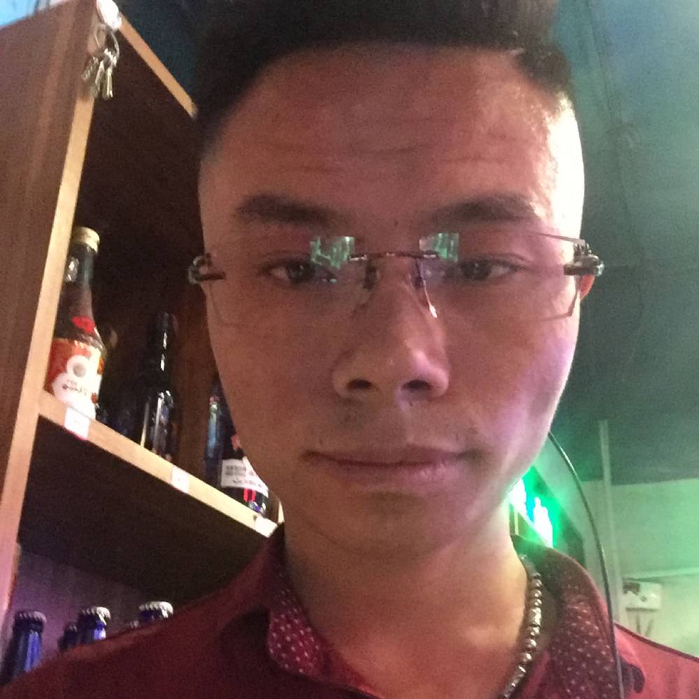 紧扣？的照片