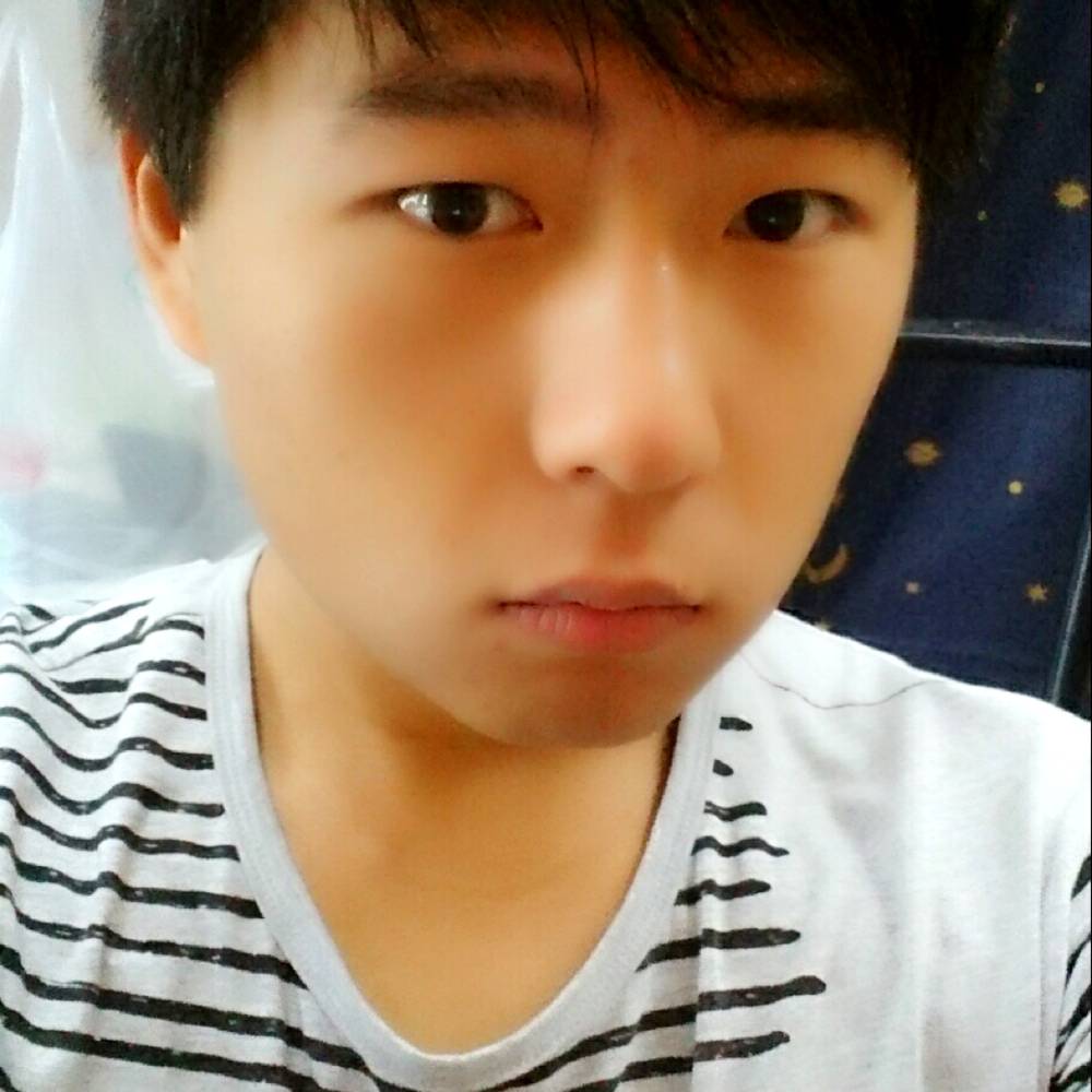 热咖啡喝冷牛奶的照片