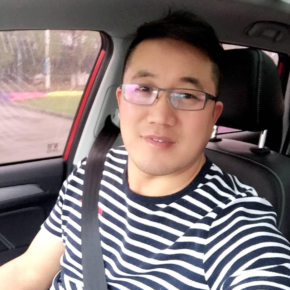 回首一博的照片