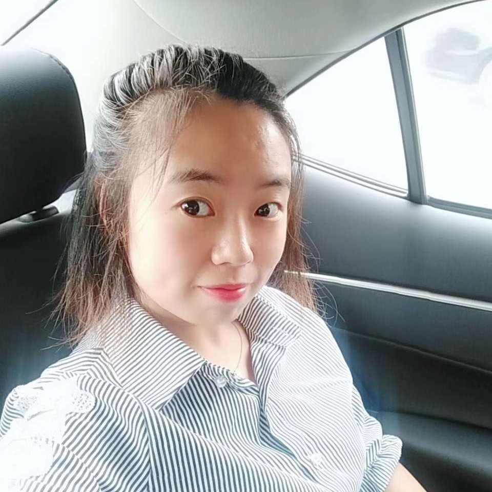 眼神向缥缈的照片