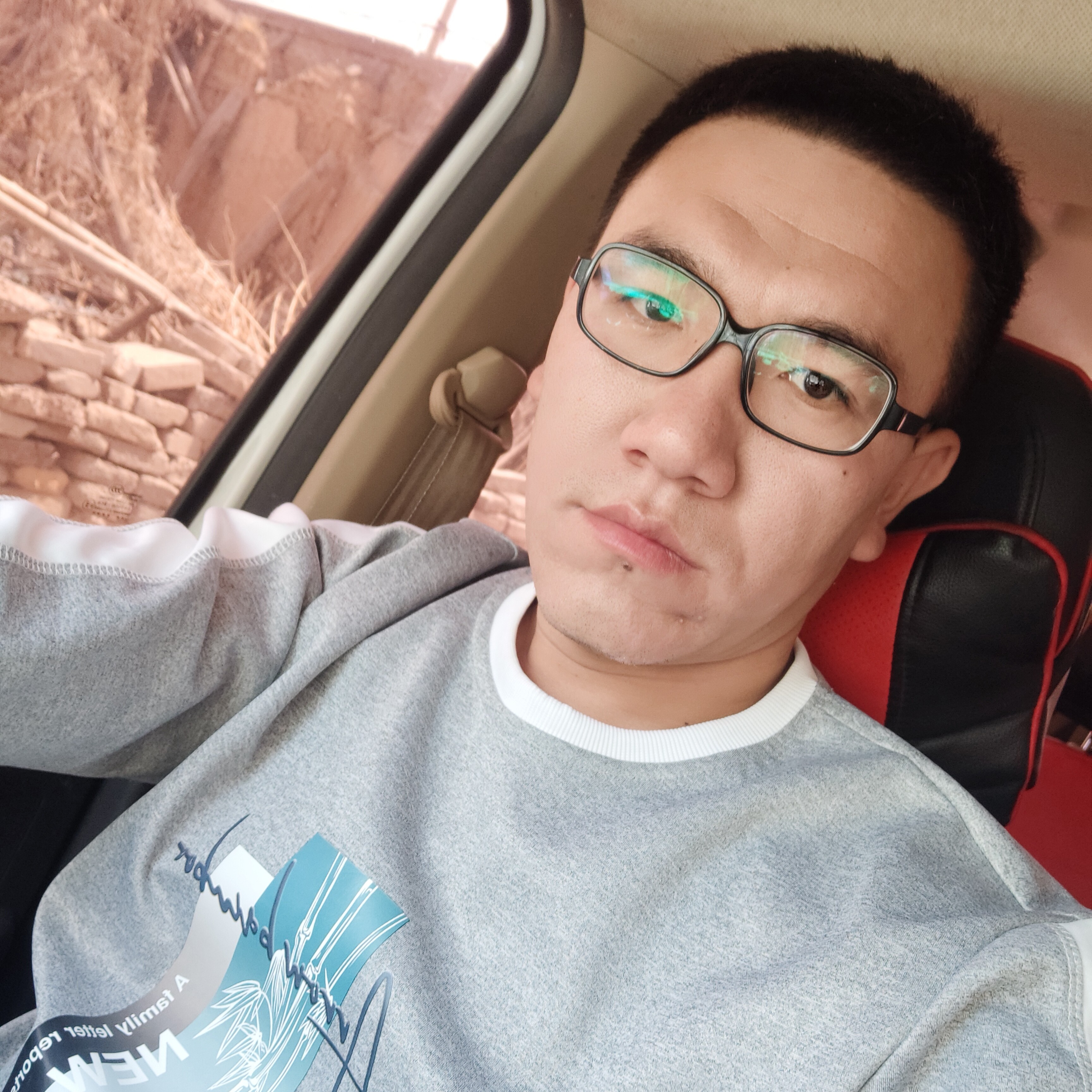 孤独遇见了酒的照片