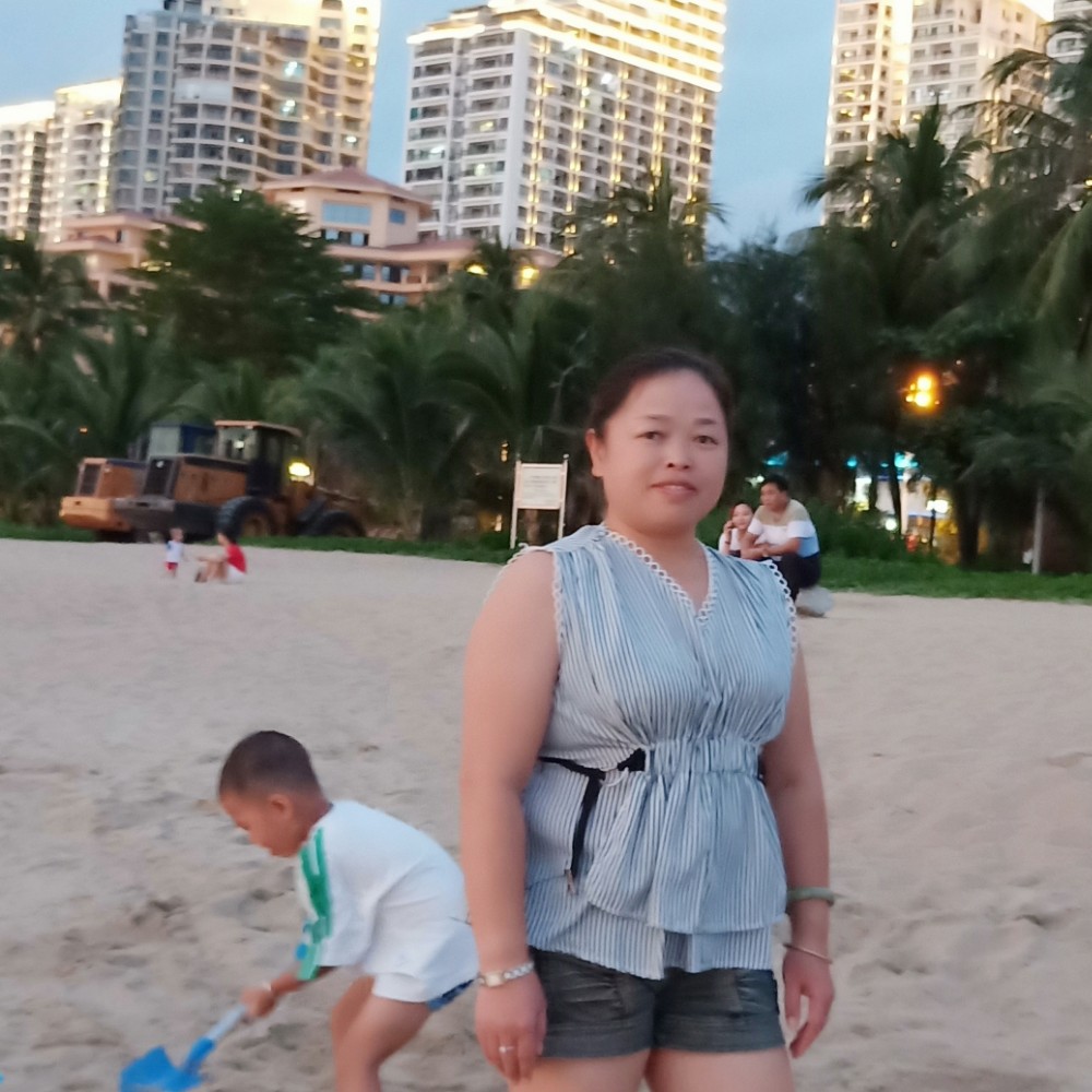 黑夜瘦瘦的照片